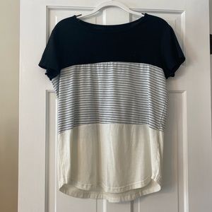 Short sleeve top